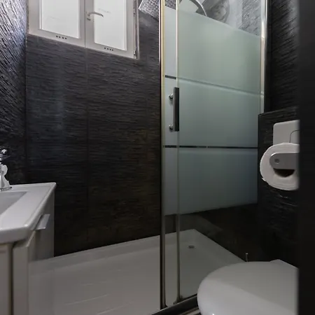 Apartment Bercy 2 Arena 1 *